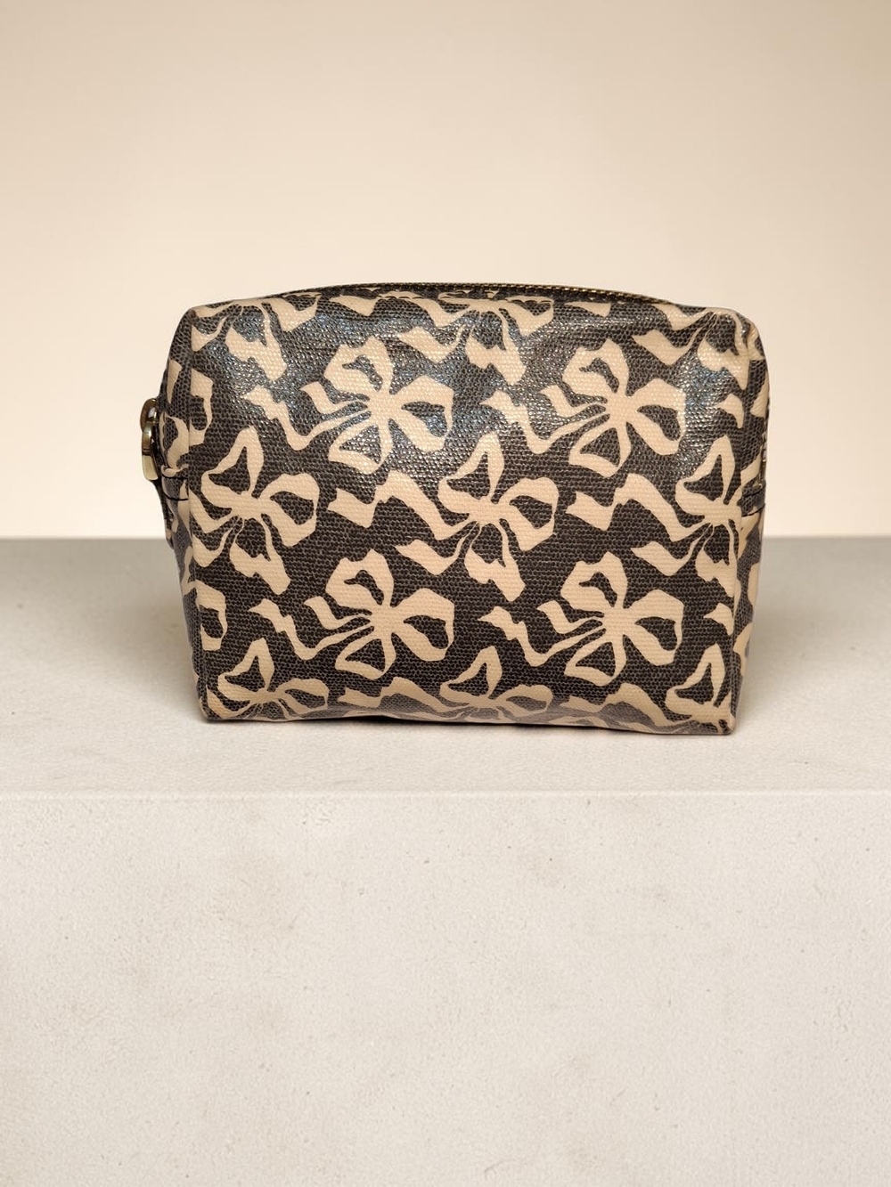 J. Crew Black and Cream Bow Patterened Canvas Pouch Nwot 5.5x4